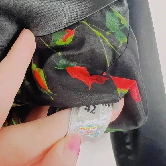 Vintage Dolce & Gabbana Only Under 40 Collection Black Satin Jacket Size 6 US - Picture 9 of 12